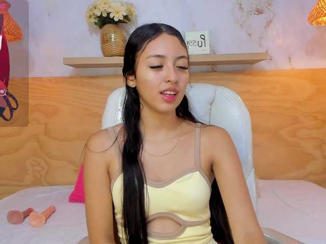 Lasira live cam on BongaCams