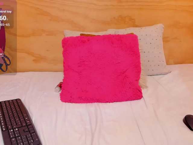 Lasira live cam on BongaCams