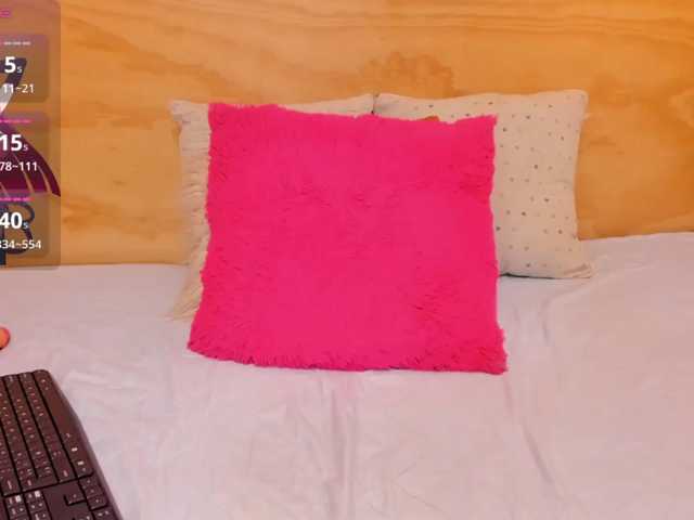 Lasira live cam on BongaCams