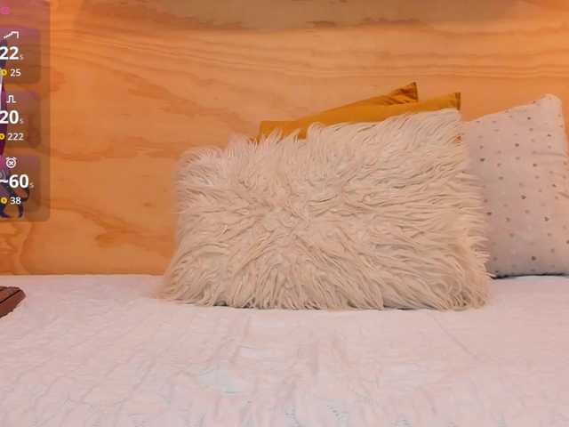 Lasira live cam on BongaCams