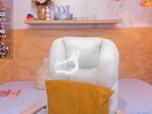Lasira live cam on BongaCams