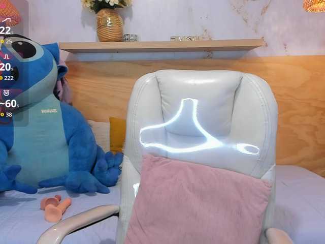 Lasira live cam on BongaCams