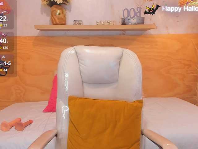 Lasira live cam on BongaCams