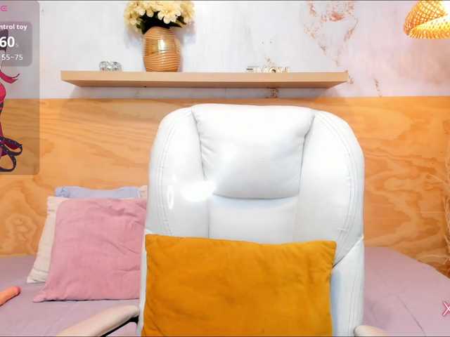 Lasira live cam on BongaCams