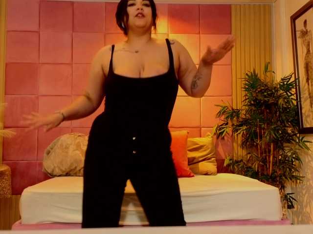 SpicyCarlaXX's BongaCams show and profile