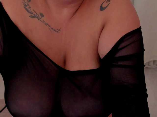 SpicyCarlaXX live cam on BongaCams