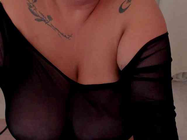 SpicyCarlaXX webcam