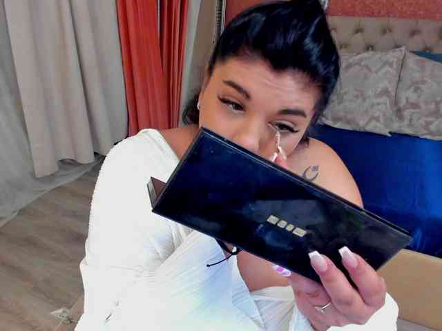 SpicyCarlaXX SpicyCarlaXX