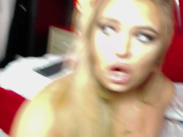 AmelyaNyx live cam on BongaCams