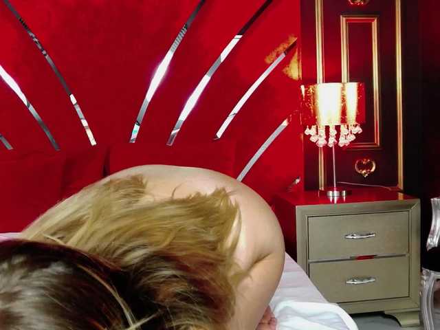 AmelyaNyx live cam on BongaCams