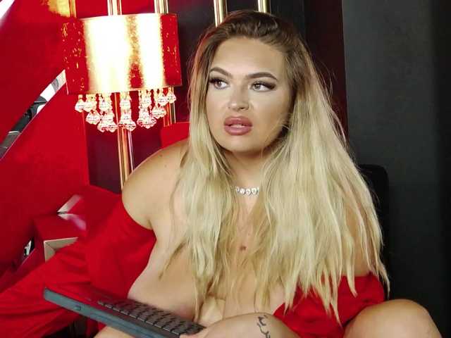 AmelyaNyx live cam on BongaCams