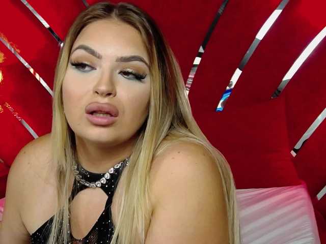 AmelyaNyx live cam on BongaCams