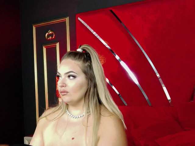 AmelyaNyx live cam on BongaCams