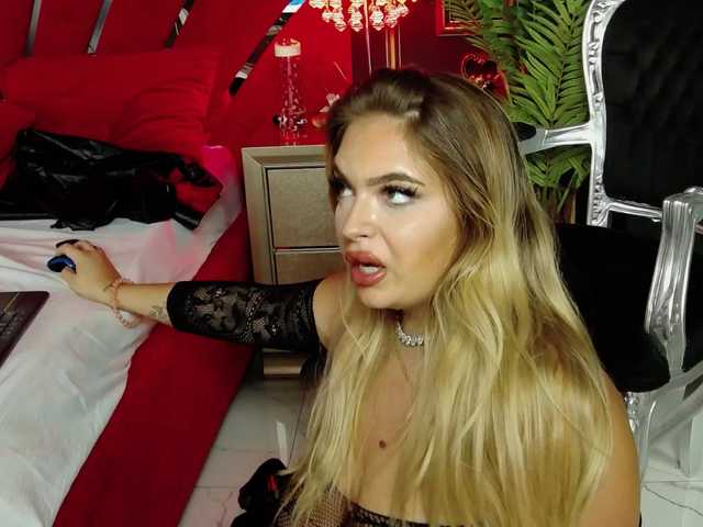 AmelyaNyx live cam preview