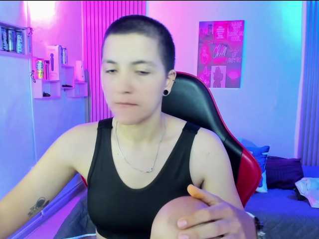 nicocoox live cam on BongaCams