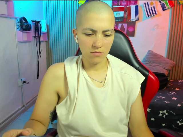 nicocoox live cam on BongaCams