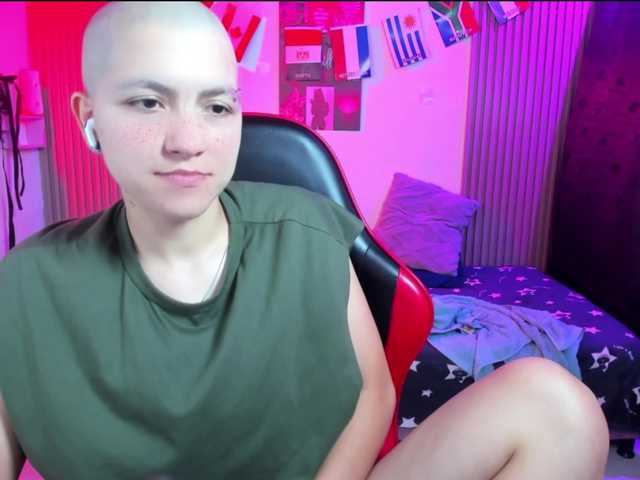 nicocoox live cam on BongaCams