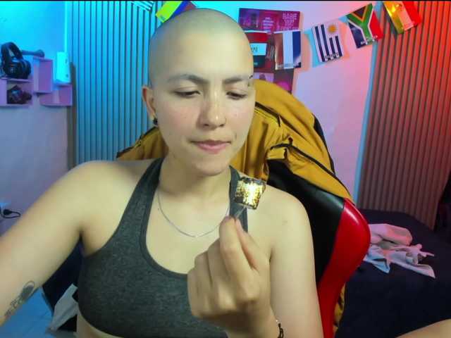 nicocoox live cam on BongaCams