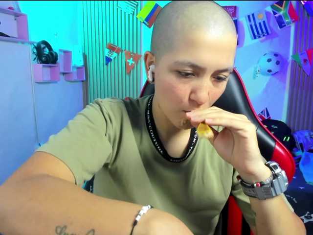 nicocoox live cam on BongaCams