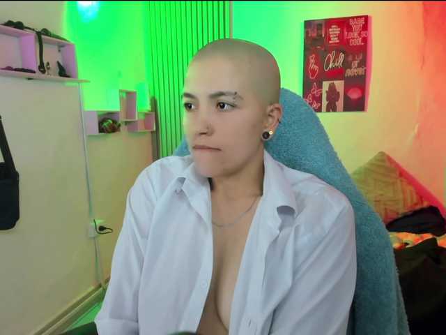nicocoox live cam on BongaCams