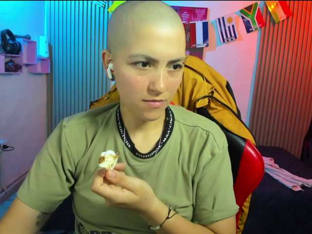 nicocoox live cam on BongaCams