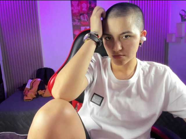 nicocoox, une amatrice française avec qui discuter et avoir du sexe