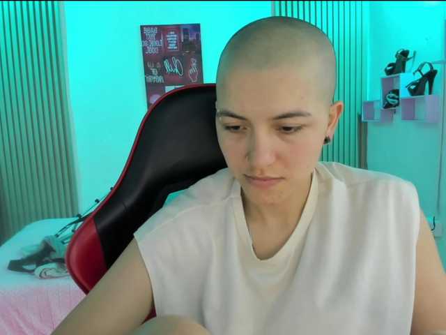 le modèle nicocoox est en webcam porno dans un show sur le site bongacams, il possède les tags suivants: Latino/Hispanic,Brunette,Hairy