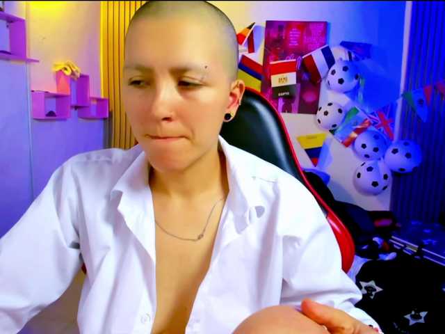 nicocoox live cam on BongaCams