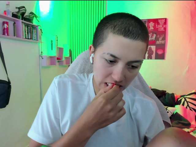 nicocoox live cam on BongaCams