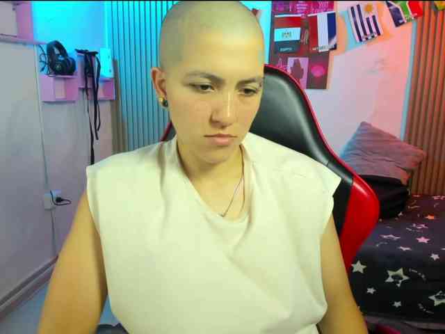 nicocoox Live Webcam on BongaCams
