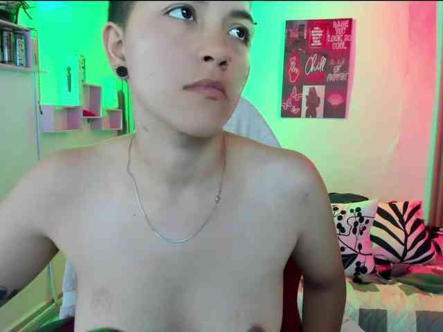 nicocoox Live Webcam on BongaCams