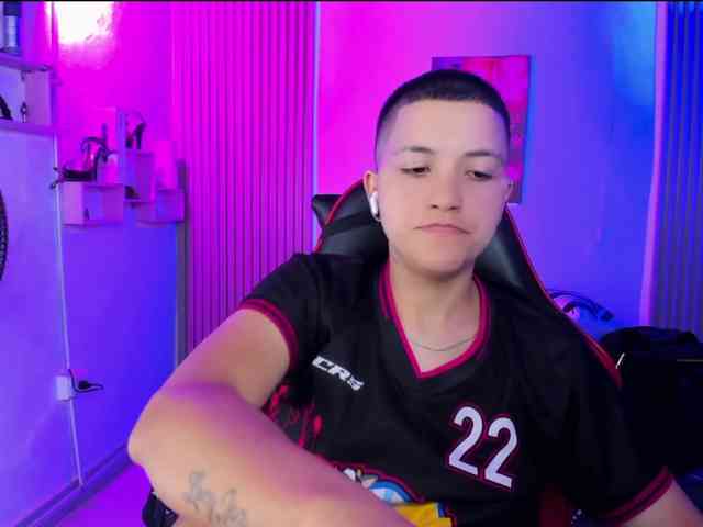 nicocoox's live room
