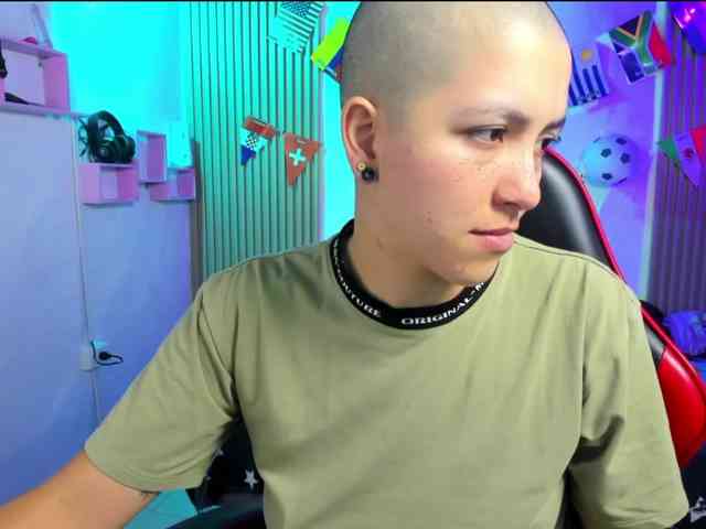 Modella: nicocoox