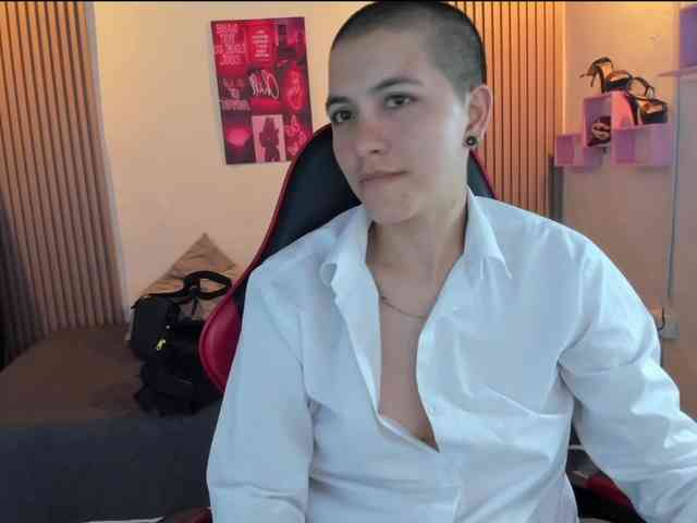 nicocoox Live Webcam on BongaCams