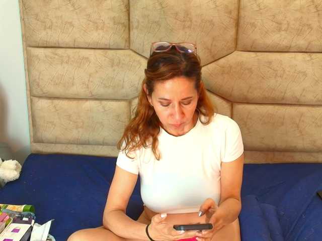 MargarethRouss live cam on BongaCams