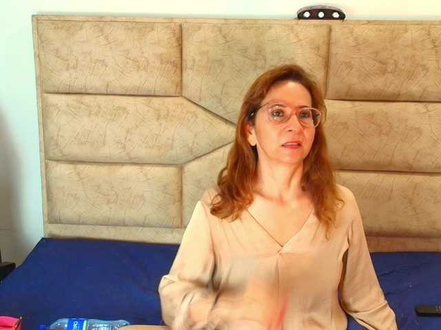 MargarethRouss live cam on BongaCams