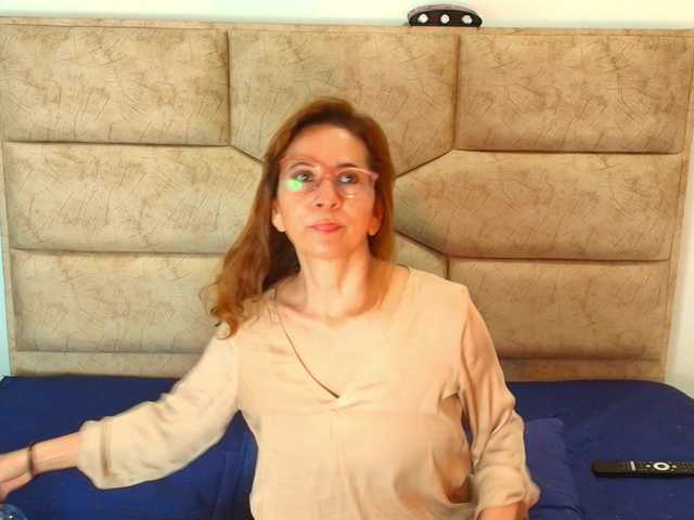 MargarethRouss live cam on BongaCams