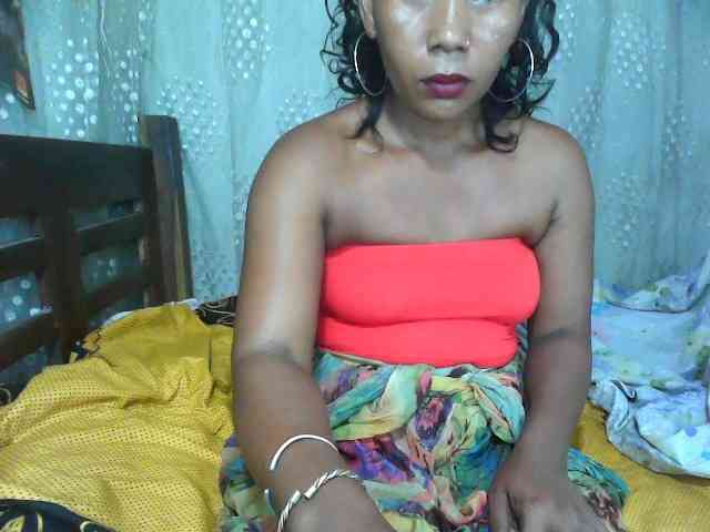 Ivaniaa webcam