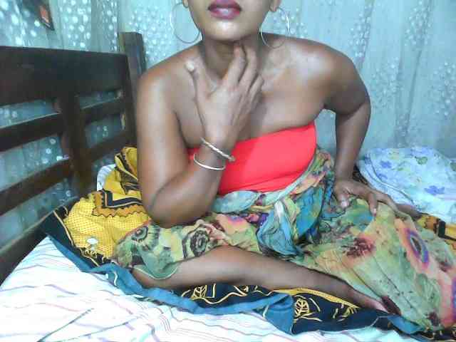 Modèle: Ivaniaa