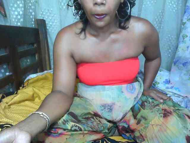 Ivaniaa webcam