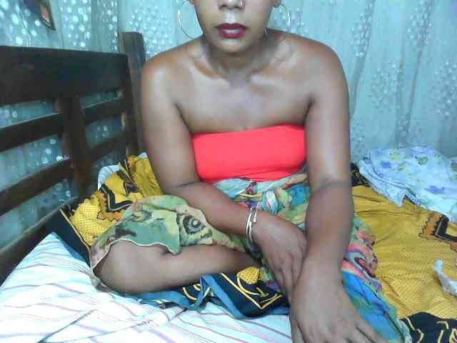 Modèle: Ivaniaa