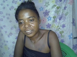 Momeny Porn Show