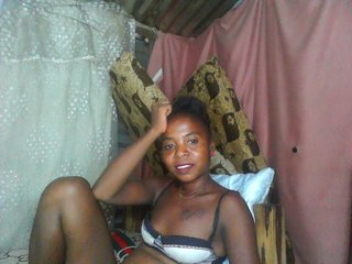 Momeny Porn Show