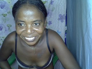 Momeny Porn Show