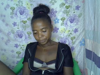 Momeny Porn Show