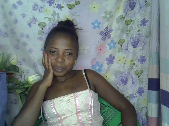 Christina-2 live cam on BongaCams
