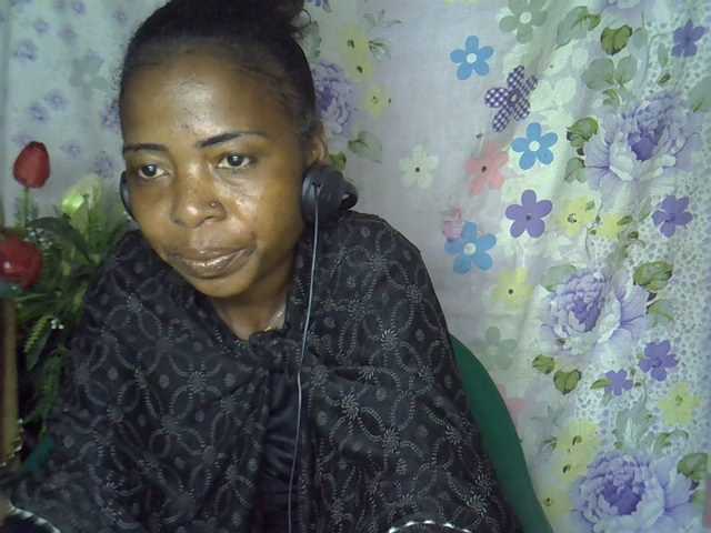 Christina-2 live cam on BongaCams