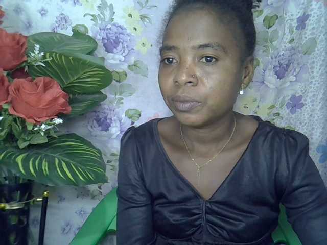 Christina-2 live cam on BongaCams