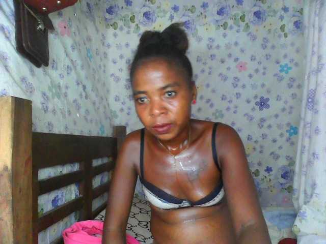 Momeny webcam