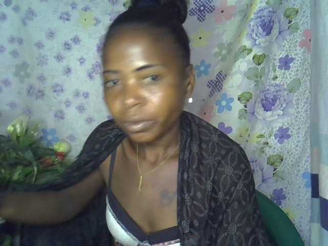 Christina-2 live cam on BongaCams